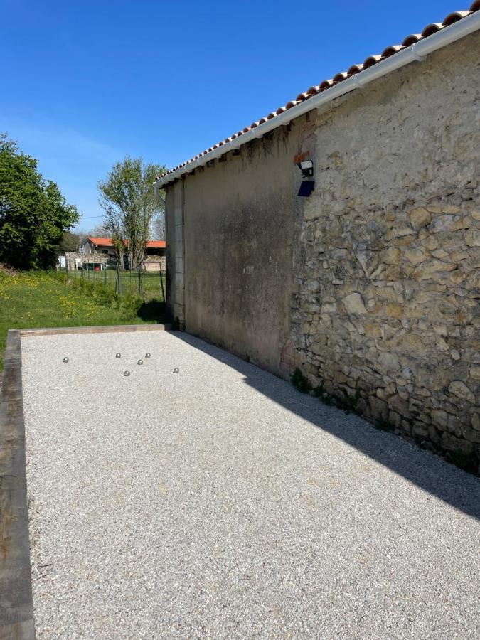 فندق Maison D'Hotes - Le Logis Du Medoc Saint-Yzans-de-Médoc المظهر الخارجي الصورة